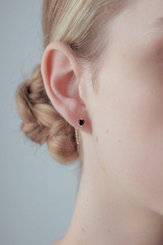 Cupid's Heart and Chain Studs Gold Onyx