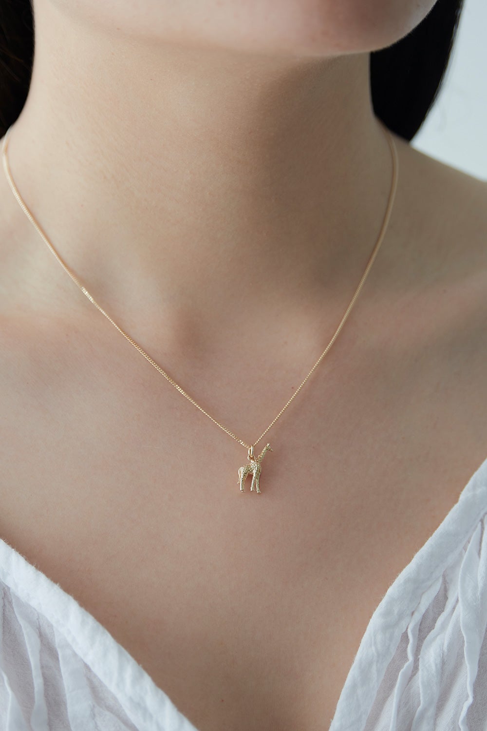 Giraffe Necklace Gold