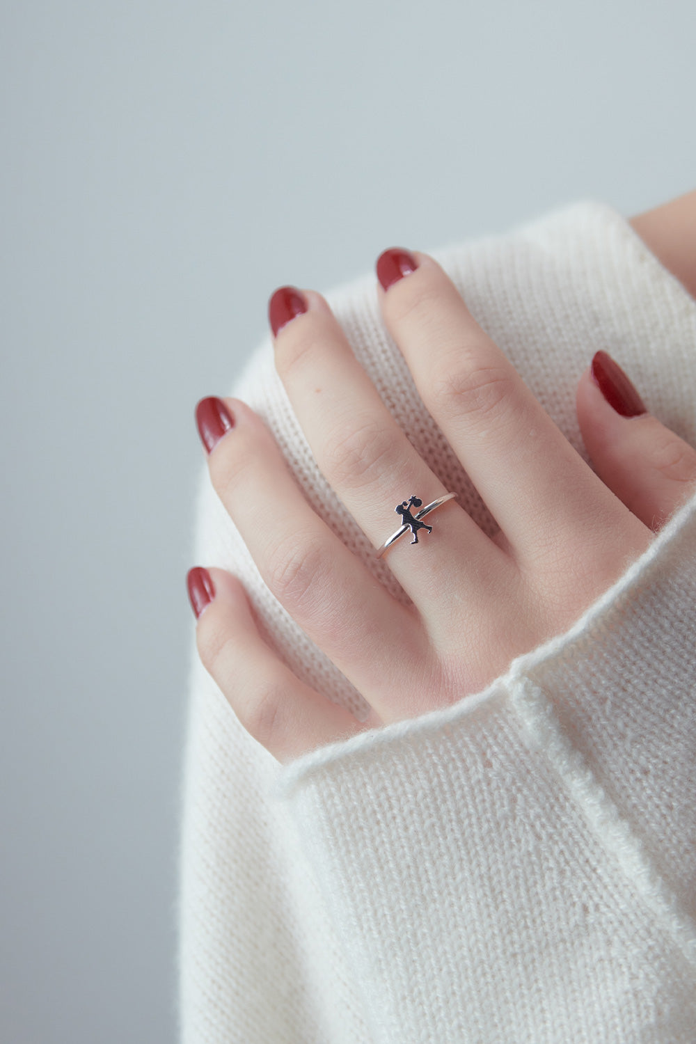 Mini Runaway Girl Ring Silver