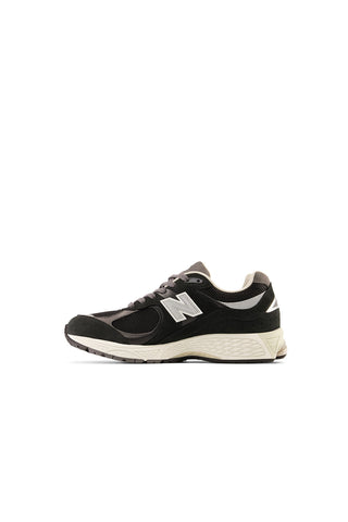 New Balance 2002 Black/Castle Rock