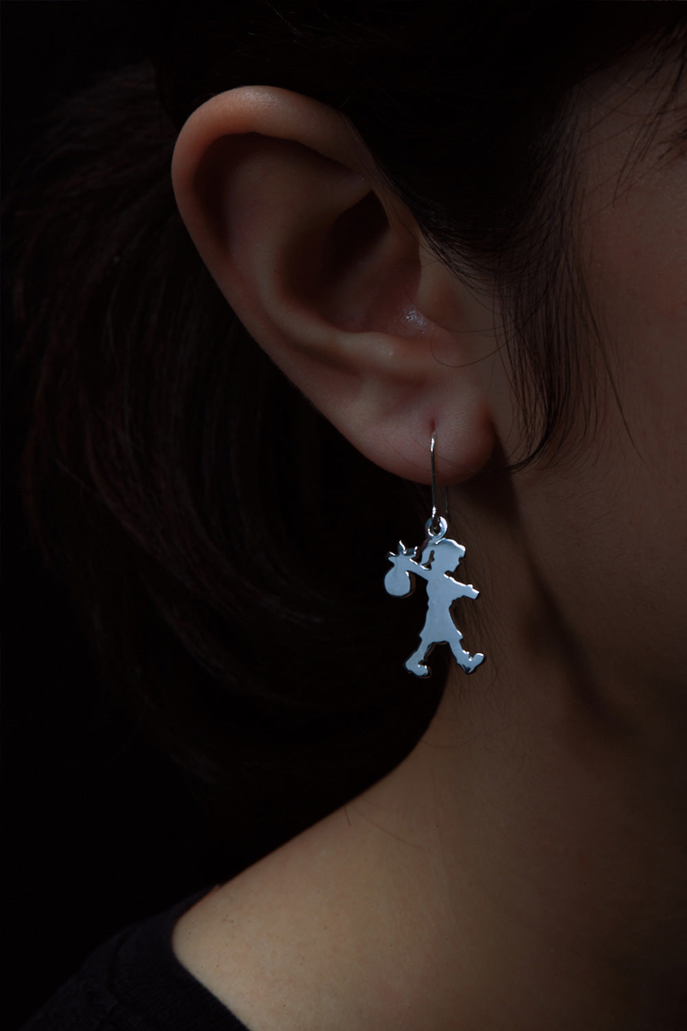 Runaway Girl Earrings Silver