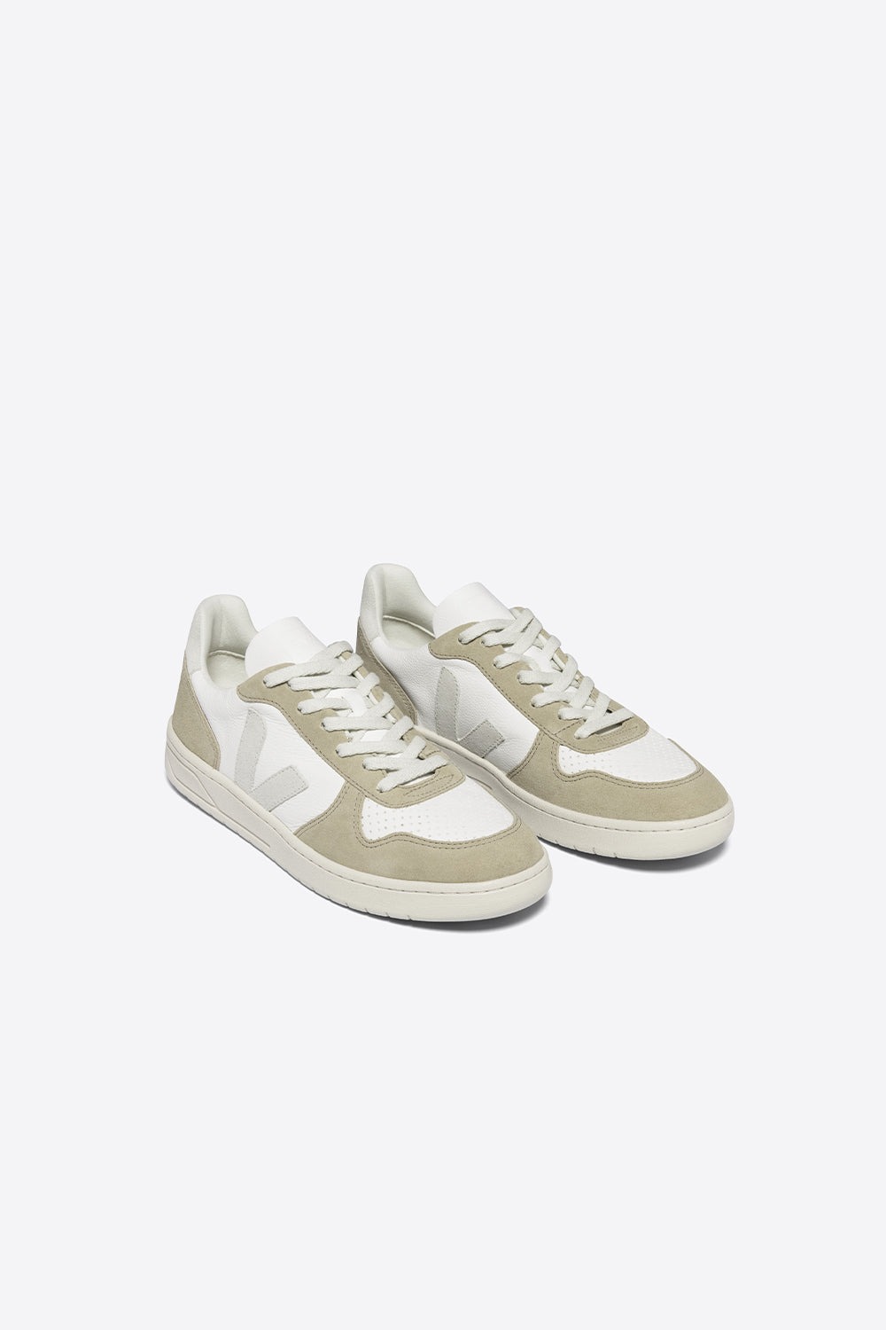 Veja V-10 Extra White/Natural/Sahara