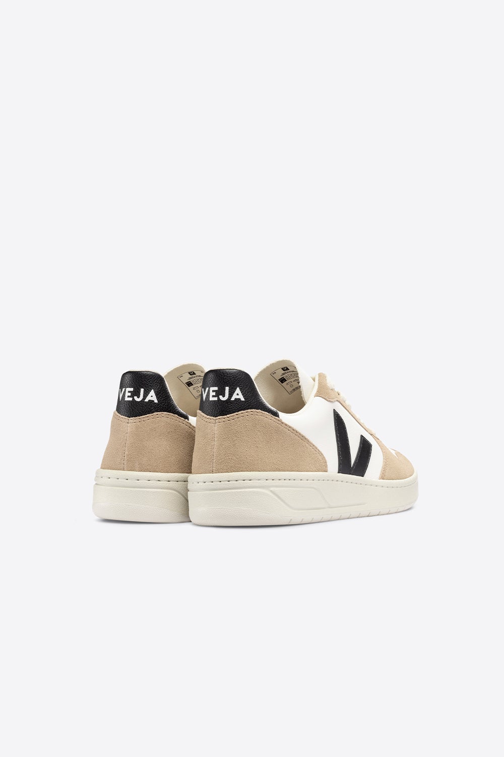 Veja v10 white and on sale black